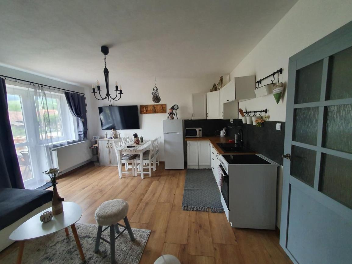 Apartmanovy Dom Adas Prosiek Екстериор снимка